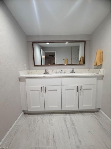 1617 Bill ST, Norfolk, VA 23518