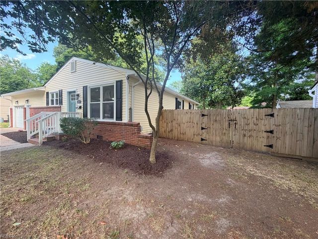 1617 Bill ST, Norfolk, VA 23518