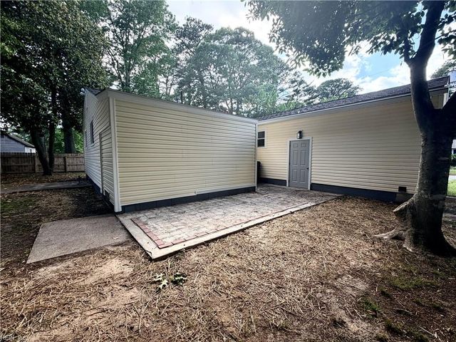 1617 Bill ST, Norfolk, VA 23518