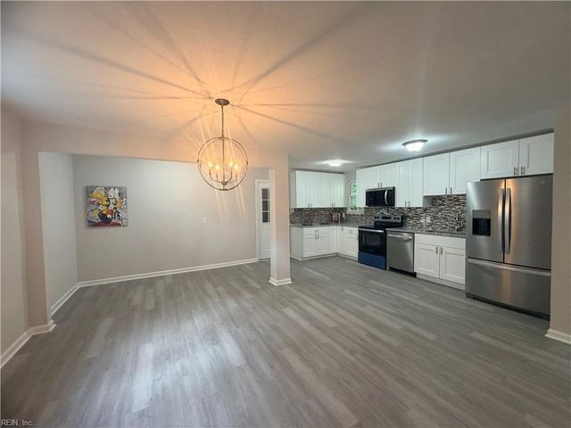 1617 Bill ST, Norfolk, VA 23518