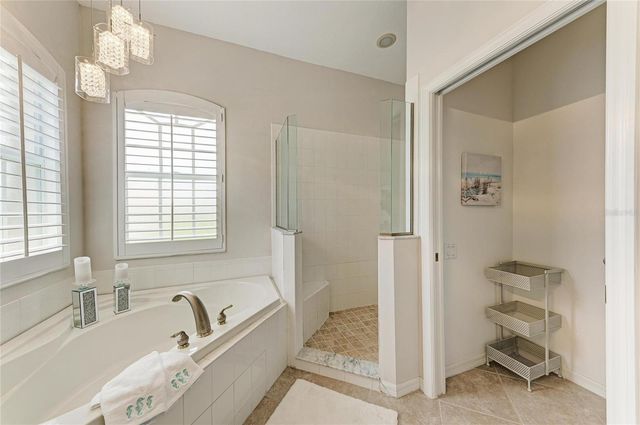1920 COCONUT PALM CIRCLE, North Port, FL 34288