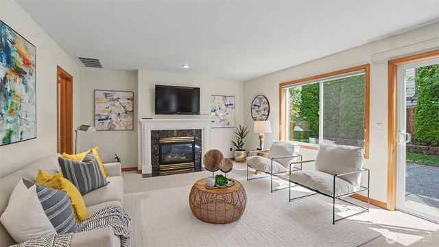 324 Quincy Avenue NE, Renton, WA 98059