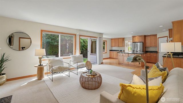 324 Quincy Avenue NE, Renton, WA 98059