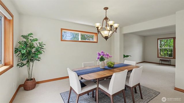324 Quincy Avenue NE, Renton, WA 98059