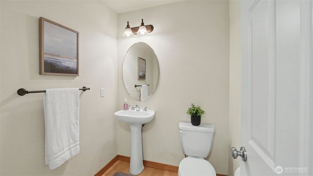 324 Quincy Avenue NE, Renton, WA 98059
