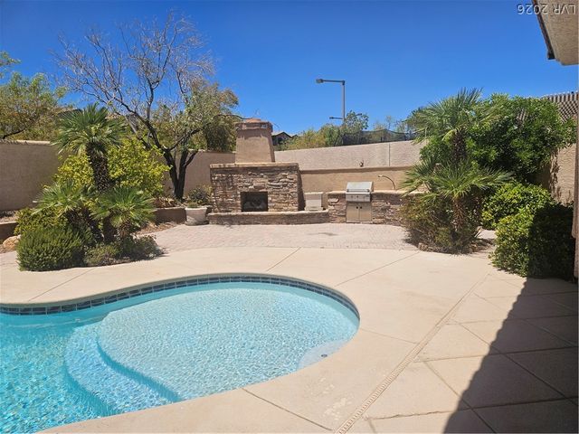 325 Corsicana Street, Las Vegas, NV 89138