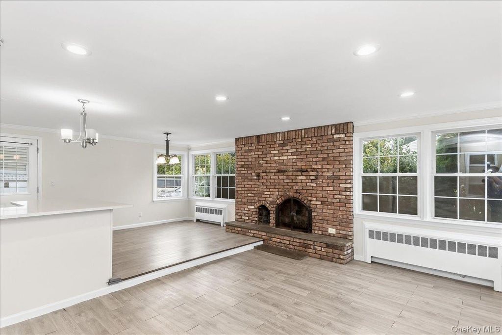 30 Jay Street, Hicksville, NY 11801 — photo 4