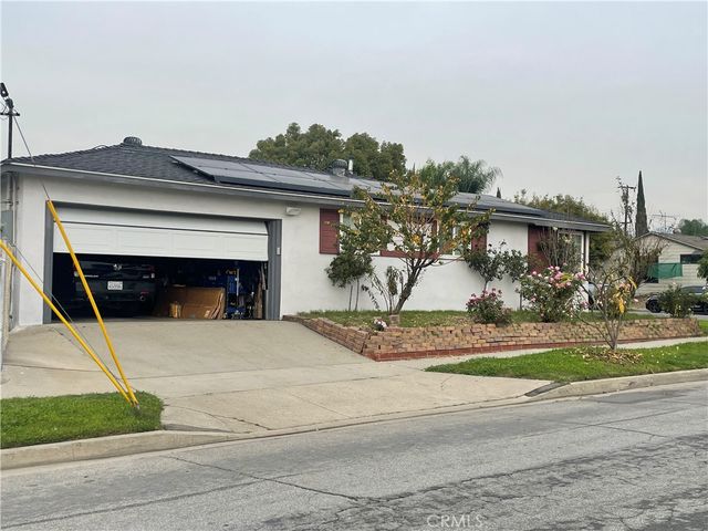 6205 N Hanlin, Azusa, CA 91702