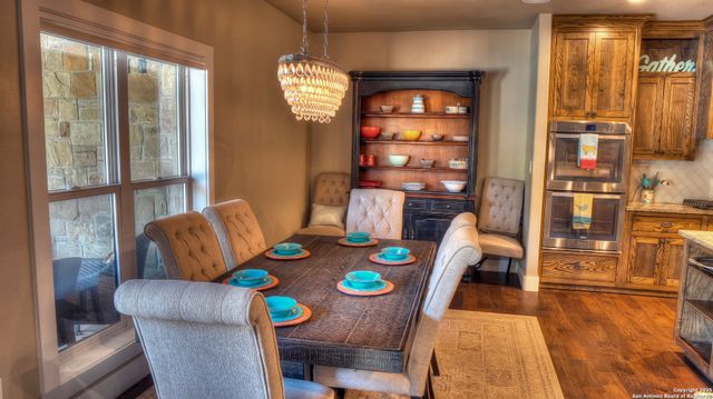 6454 N Us Highway 83, Leakey, TX 78873