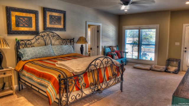 6454 N Us Highway 83, Leakey, TX 78873