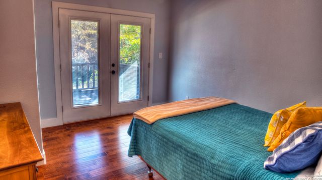 6454 N Us Highway 83, Leakey, TX 78873