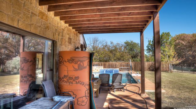 6454 N Us Highway 83, Leakey, TX 78873