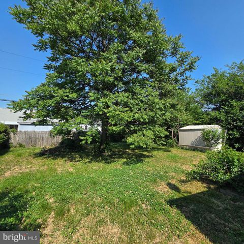 3451 YARDLEY DR, Baltimore, MD 21222