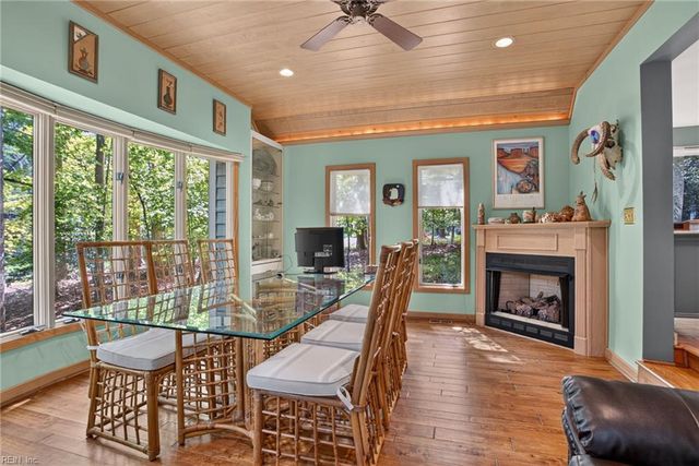 17 Whittakers Mill RD, Williamsburg, VA 23185
