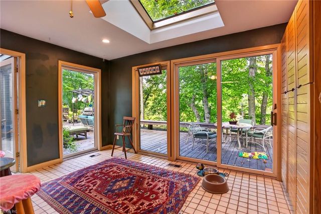 17 Whittakers Mill RD, Williamsburg, VA 23185