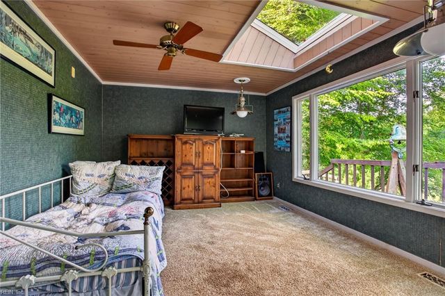 17 Whittakers Mill RD, Williamsburg, VA 23185