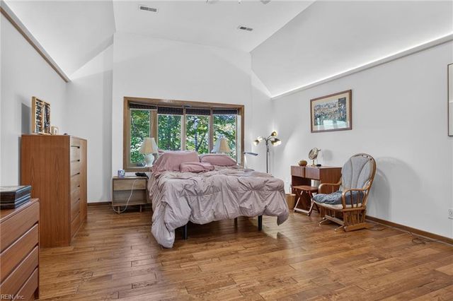 17 Whittakers Mill RD, Williamsburg, VA 23185