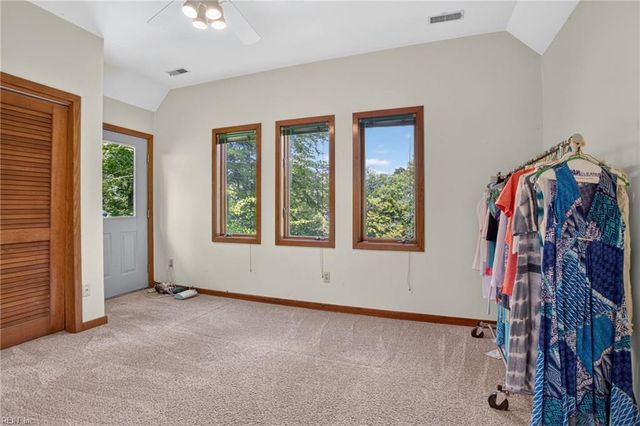 17 Whittakers Mill RD, Williamsburg, VA 23185