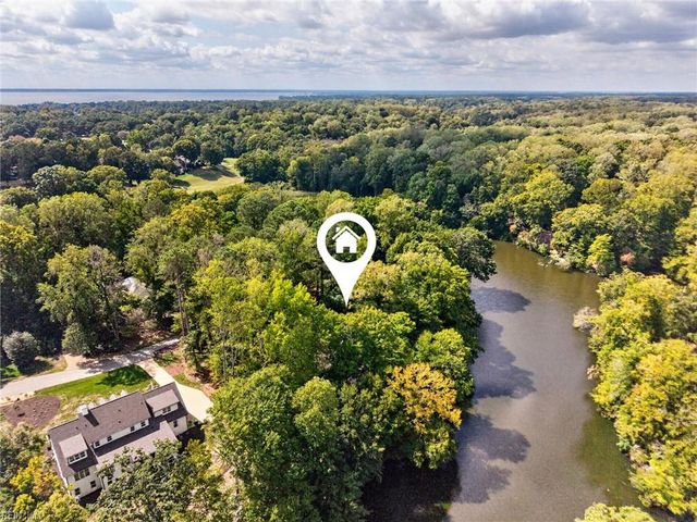 17 Whittakers Mill RD, Williamsburg, VA 23185