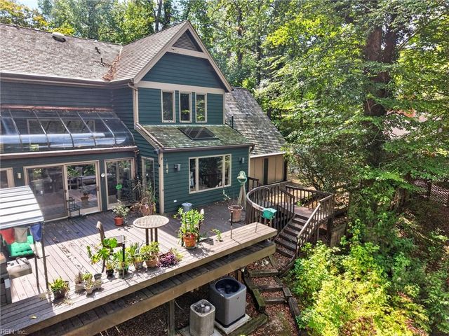 17 Whittakers Mill RD, Williamsburg, VA 23185