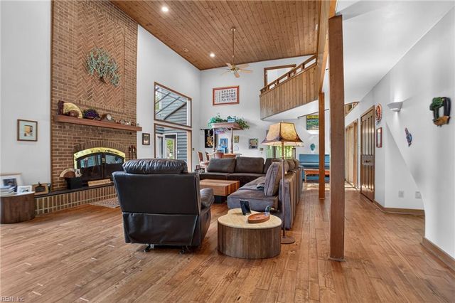 17 Whittakers Mill RD, Williamsburg, VA 23185