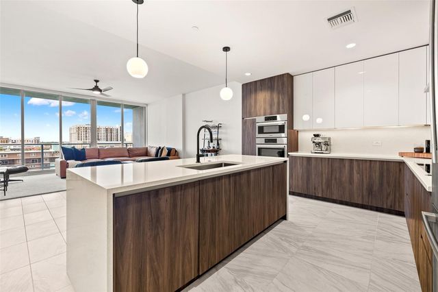 777 3RD AVENUE N 806, St Petersburg, FL 33701