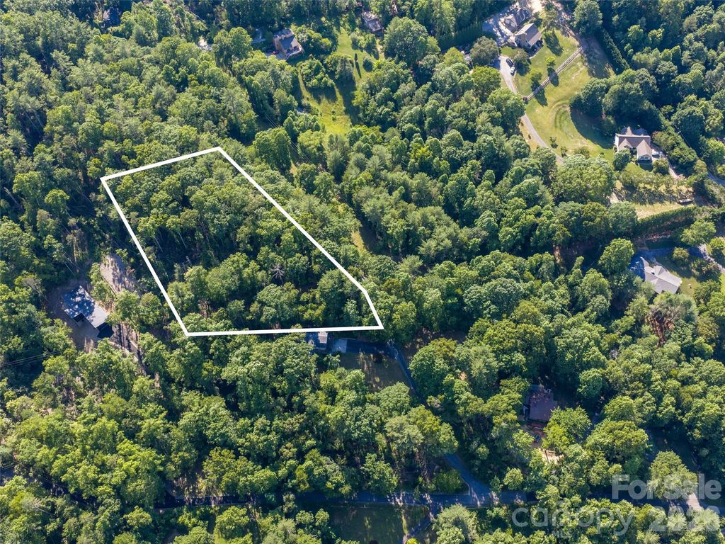 000 Mountain Laurel Lane, Fletcher, NC 28732