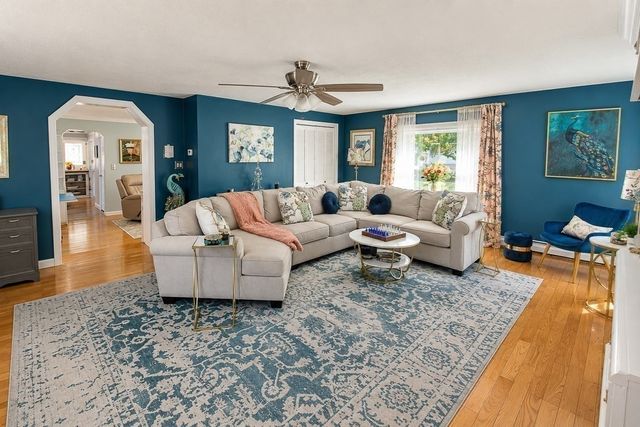 46 Sherwood Drive, Haverhill, MA 01835