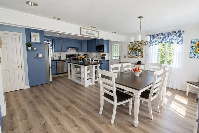 46 Sherwood Drive, Haverhill, MA 01835