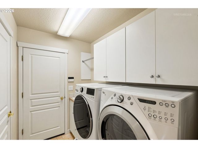 8995 Sw 176TH Ave, Beaverton, OR 97007