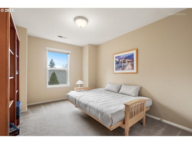 8995 Sw 176TH Ave, Beaverton, OR 97007