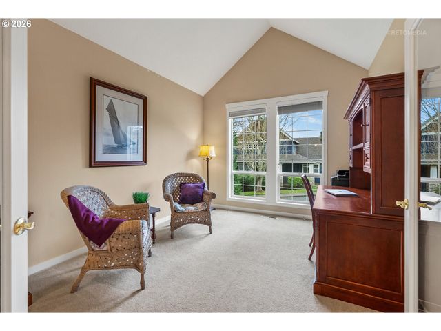 8995 Sw 176TH Ave, Beaverton, OR 97007