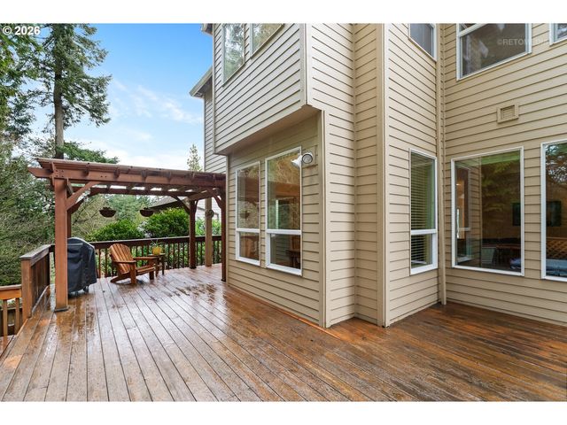 8995 Sw 176TH Ave, Beaverton, OR 97007