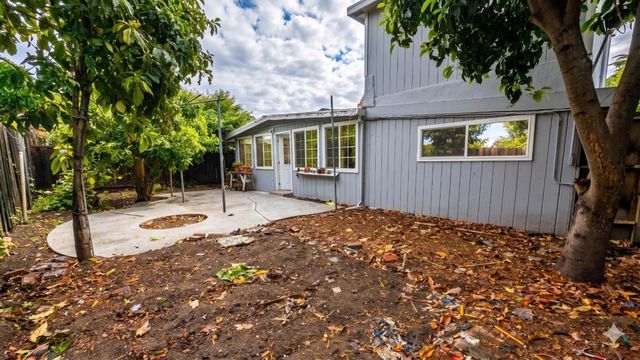 2408 Laura Lane, Mountain View, CA 94043