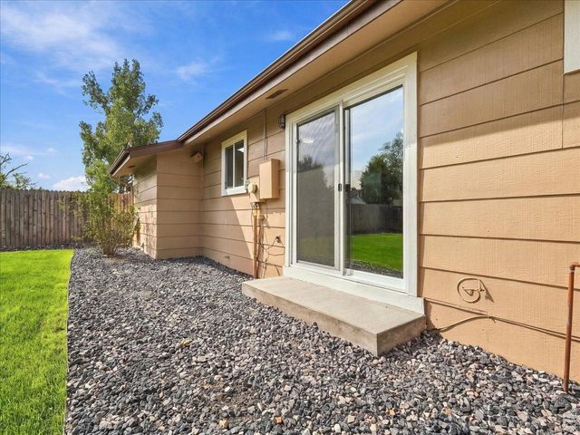 910 Dogwood Ave, Fort Lupton, CO 80621