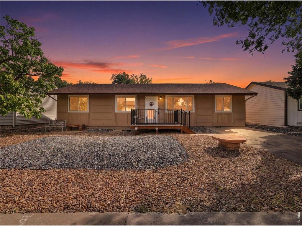 910 Dogwood Ave, Fort Lupton, CO 80621