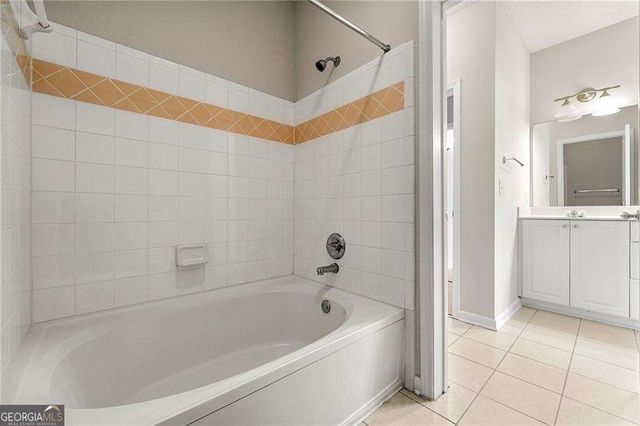 2015 Barrett Lakes Boulevard NW 415, Kennesaw, GA 30144