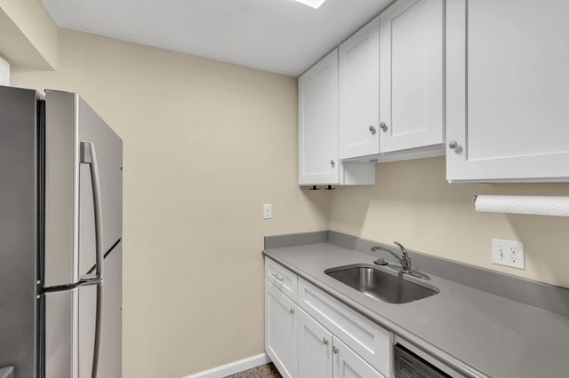 3415 West End Ave Apt 801B, Nashville, TN 37203