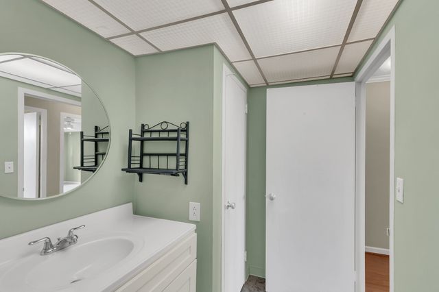 3415 West End Ave Apt 801B, Nashville, TN 37203