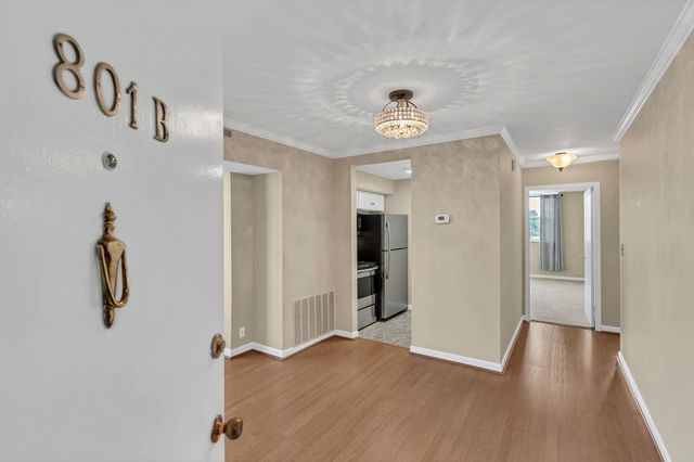 3415 West End Ave Apt 801B, Nashville, TN 37203