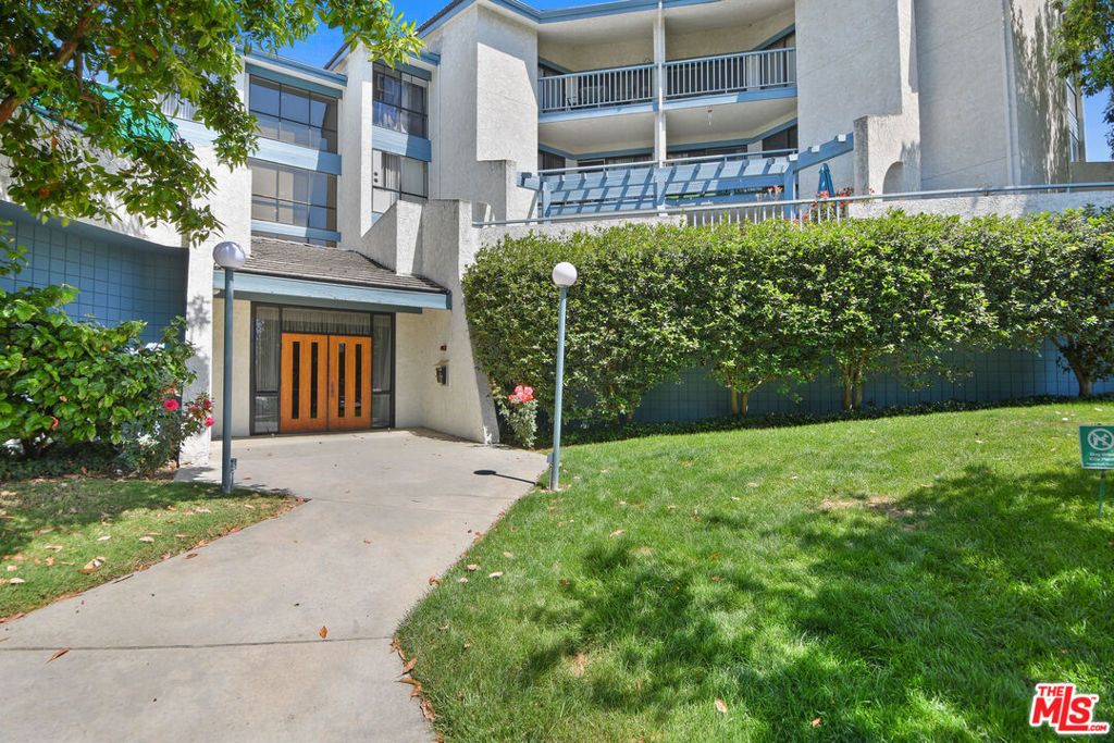 4260 Via Arbolada 121, Los Angeles, CA 90042