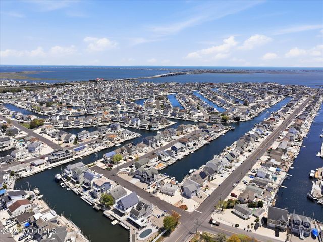 1254 Paul Boulevard, Manahawkin, NJ 08050