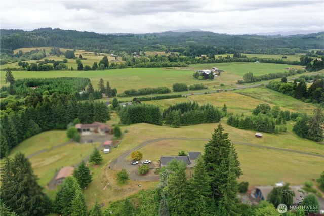 77 Rue Creek Road, Menlo, WA 98577