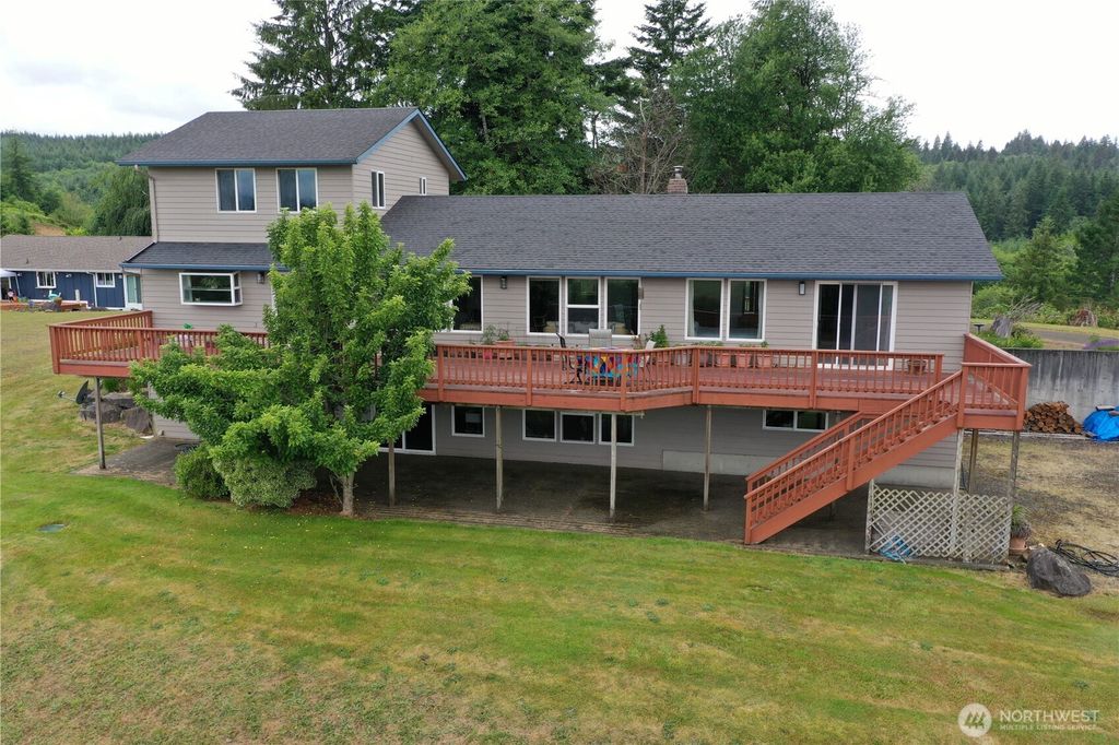 77 Rue Creek Road, Menlo, WA 98577