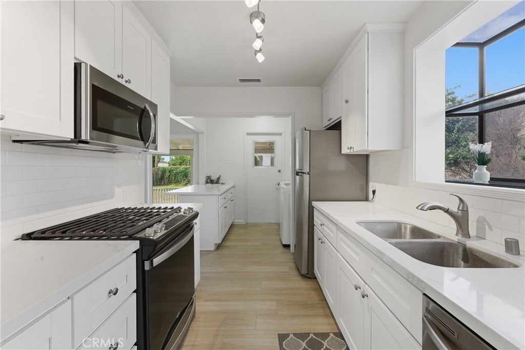 Image 12 of property listing at 11526 Bradhurst, Whittier, CA 90606