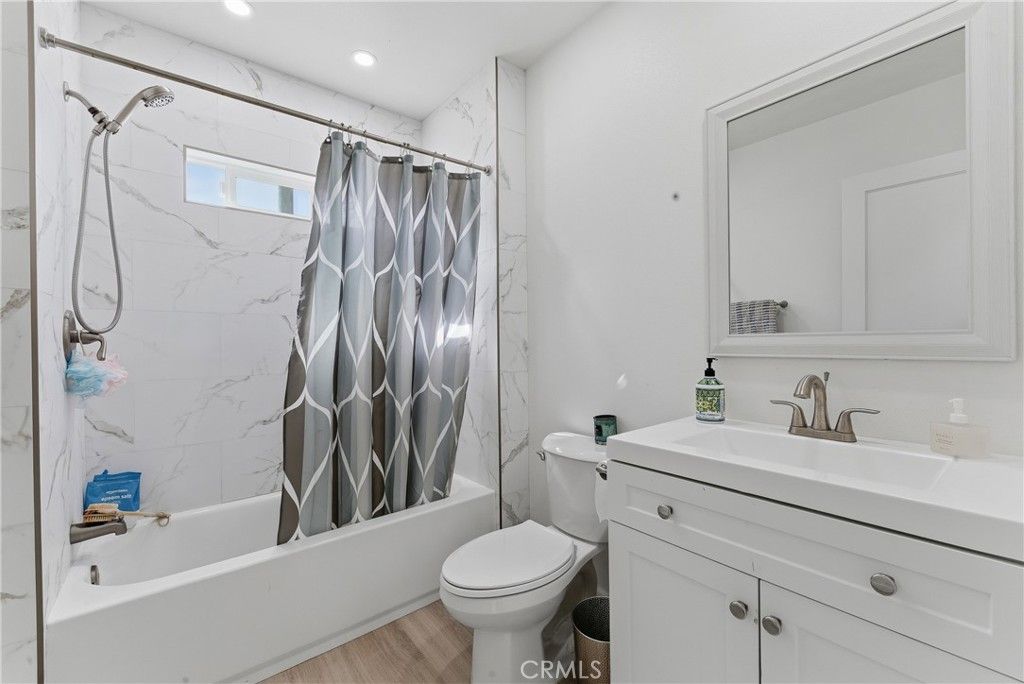 Image 15 of property listing at 11526 Bradhurst, Whittier, CA 90606