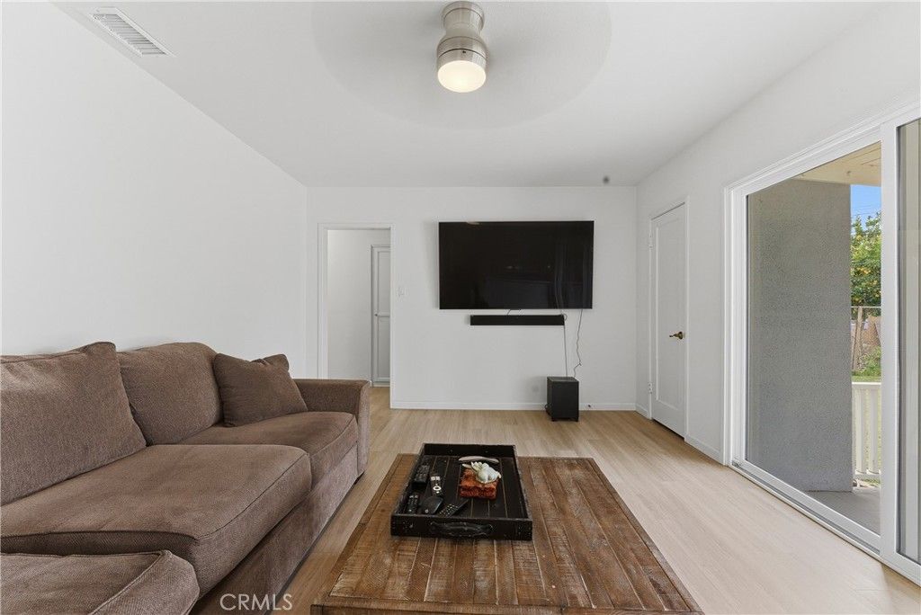 Image 21 of property listing at 11526 Bradhurst, Whittier, CA 90606