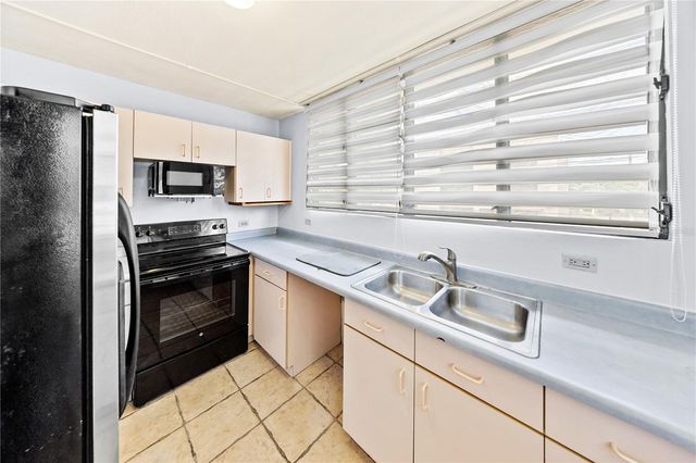 Cala de Hucares CARR 3 KM 66.7 B-208, Naguabo, PR 00718