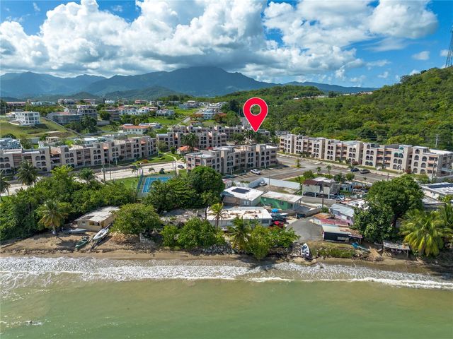 Cala de Hucares CARR 3 KM 66.7 B-208, Naguabo, PR 00718