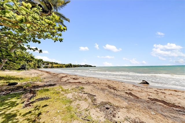 Cala de Hucares CARR 3 KM 66.7 B-208, Naguabo, PR 00718